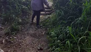 Jujuy: Vecinos hartos del abandono se organizan y hacen el trabajo que el municipio no asume