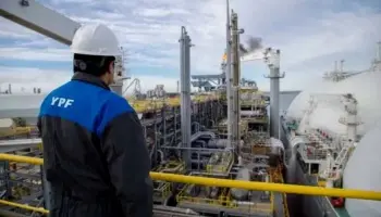 Vaca Muerta: YPF apuesta al 2025 como un año clave para la exportación de GNL