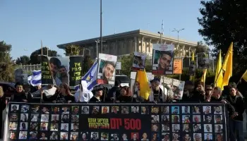 Hamas entrega los cuerpos de cuatro rehenes tras más de 500 días de cautiverio
