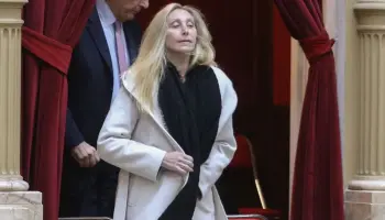 Karina Milei, a lo “Juancito” Duarte