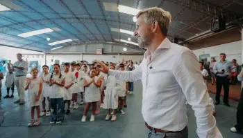 Entre Ríos: Rogelio Frigerio abre el ciclo lectivo con un fuerte llamado a debatir la crisis educativa