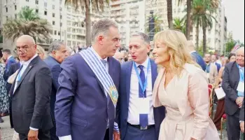 El intendente de Esteban Echeverría participó de la asunción de Yamandú Orsi como presidente de Uruguay
