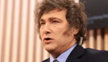 Javer Milei, cuesta abajo: Denuncias, dólar inestable y un gobierno en jaque