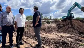 Gustavo Sáenz, varado en Rivadavia por la crecida del Bermejo: Emergencia y falta de infraestructura