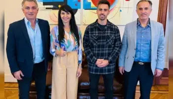 Expansión libertaria: La Púrpura llega a Río Negro con el respaldo de Lorena Villaverde