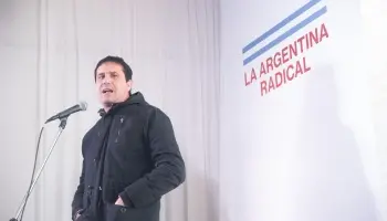 Maximiliano Abad, a punto de naufragar con su prórroga en el comité provincia