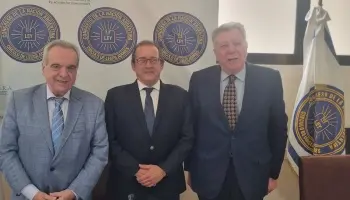 Propiedad industrial e inteligencia artificial: Desafío legal debatido en el Círculo de Legisladores