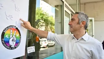 Horror en el OPNyA: Filman ajuste de cuentas entre golpes, puntazos y el silencio de Andrés Larroque