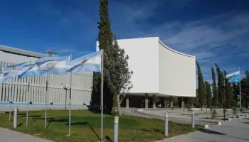 Chubut: Ignacio Torres pide deuda por 650 millones de dólares mientras impulsa una reforma tributaria