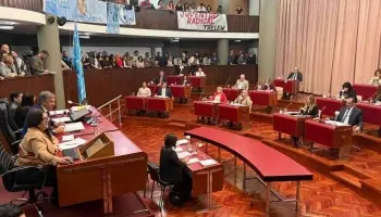 Ignacio Torres afianza su poder en la Legislatura de Chubut