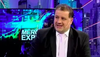 “Estamos en el fondo del mar con este esquema económico”