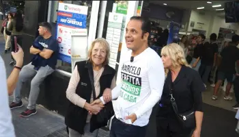 Marcelo Peretta denunció deshumanización en farmacias tras auxiliar a una jubilada descompuesta
