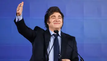 El gobierno avanza mientras que el cristinismo ensaya el arte de la supervivencia