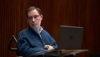 Jorge Rivas: "La distopía libertaria opta por sacrificar la igualdad en nombre de la libertad"