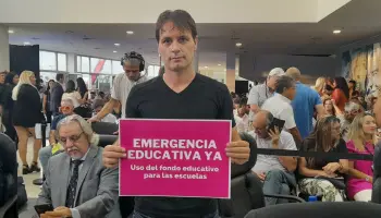 "El gobierno de Kicillof ajusta sobre la educación pública con salarios de miseria y escuelas en ruinas"