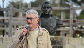 Villa Gesell: Tras declarar la emergencia, Gustavo Barrera gasta 12 millones en una periodista