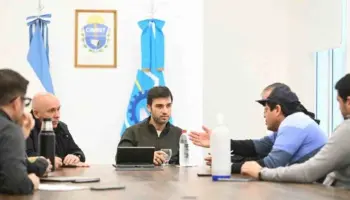 Crisis pesquera en Chubut: Ignacio Torres exige respuestas a Nación tras el parate del langostino