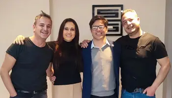 El novio del peluquero de Axel Kicillof y su esposa fue nombrado asesor en el ministerio de las Mujeres