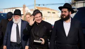 "Javier Milei está captado por la secta Jabad-Lubavitch y eso pone en riesgo al país"