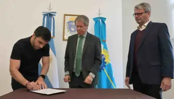 Chubut: Ignacio Torres mueve las piezas en el ISSyS