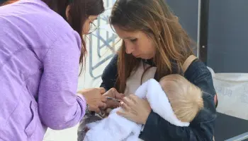 Vacunación: “El COVID no debe preocuparnos tanto como los recientes brotes de sarampión”