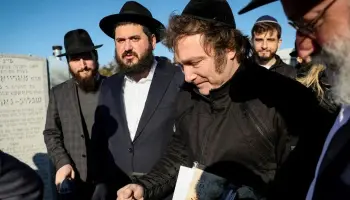 "Javier Milei está siendo usado como un mesías político por una secta ultraortodoxa"