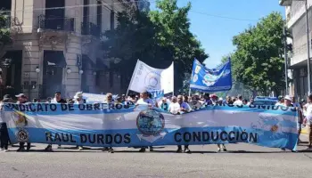 Chubut: Trabajadores de Puerto Madryn marcharon a Plaza de Mayo y denunciaron represión encubierta