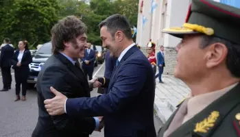 Escándalo y sobreprecios: Luis Petri adjudicó millonaria licitación a una empresa de frutas y fiambres
