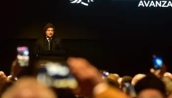 Denuncian a Javier Milei por incitación a la violencia y el uso de fondos públicos en su campaña