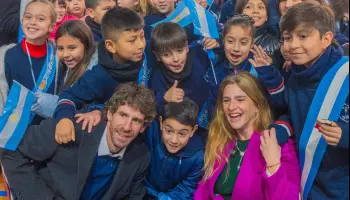 San Fernando celebró el Día de la Bandera con un emotivo acto y la promesa de lealtad