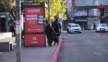 Morón renueva espacios públicos: Plaza La Roche recupera su brillo en el centro del distrito