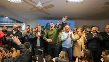 Corriente: Gustavo Valdés selló un megafrente con 33 partidos