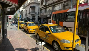 "Legalizar las aplicaciones de transporte es ceder soberanía a las multinacionales"