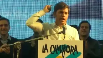 Axel Kicillof desconfía de La Cámpora