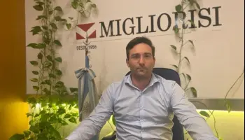 "Eliminar los colegios profesionales no es desregular, es desproteger"