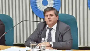Ruptura en el oficialismo santacruceño: Fabián Leguizamón cruzó a Vidal por su encuentro con Roxana Reyes