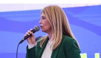 Verónica Magario en La Matanza: “Hay que frenar a Javier Milei para terminar con el ajuste"