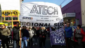 Docentes en pie de lucha: 48 horas de paro en Chubut contra los sueldos por debajo de la canasta básica
