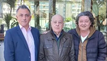 Grave denuncia por falsificación y venta de candidaturas en el espacio de Carlos Kikuchi