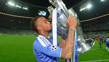 Logro único de Ryan Bertrand en la Liga de Campeones