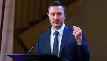 Luis Petri en la mira: La crisis del IOSFA y el malestar castrense empañan su gestión 