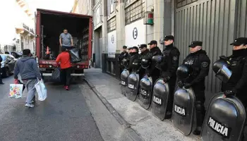 Con el desalojo del ex hotel Santa Ana, la Ciudad alcanzó los 400 operativos