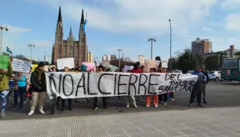 Feria de parque Saavedra de La Plata: "El intendente Julio Alak nos manda patrullas para perseguirnos"