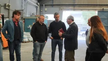 Diego Valenzuela recorrió empresas y comercios en San Martín junto a referentes de La Libertad Avanza