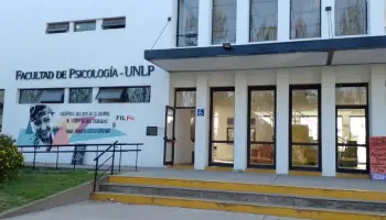 UNLP: Alumna con problemas de salud denuncia abandono de persona