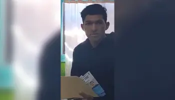 Escracharon a un fiscal de La Libertad Avanza robando boletas de Fuerza Patria