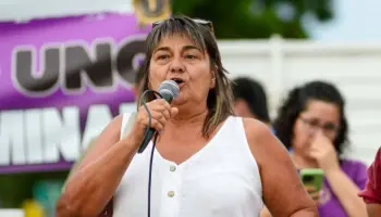 Mónica Schlotthauer: "Milei promete mejoras futuras mientras le quita el presente y el futuro a la gente"