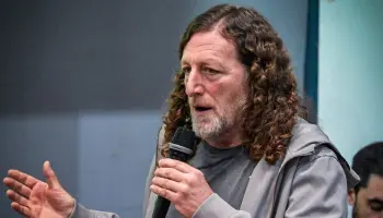 Oscar De Isasi: "Las políticas de Javier Milei se derrotan con unidad en las calles y en las urnas"