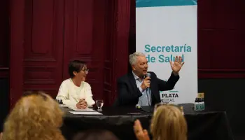 Julio Alak presentó el Plan Municipal de Prevención contra el Dengue 2025/2026 en La Plata