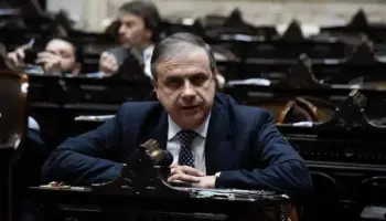 Juan Fernando Brügge: "Los intendentes hacen un esfuerzo titánico sin ayuda del gobierno nacional"